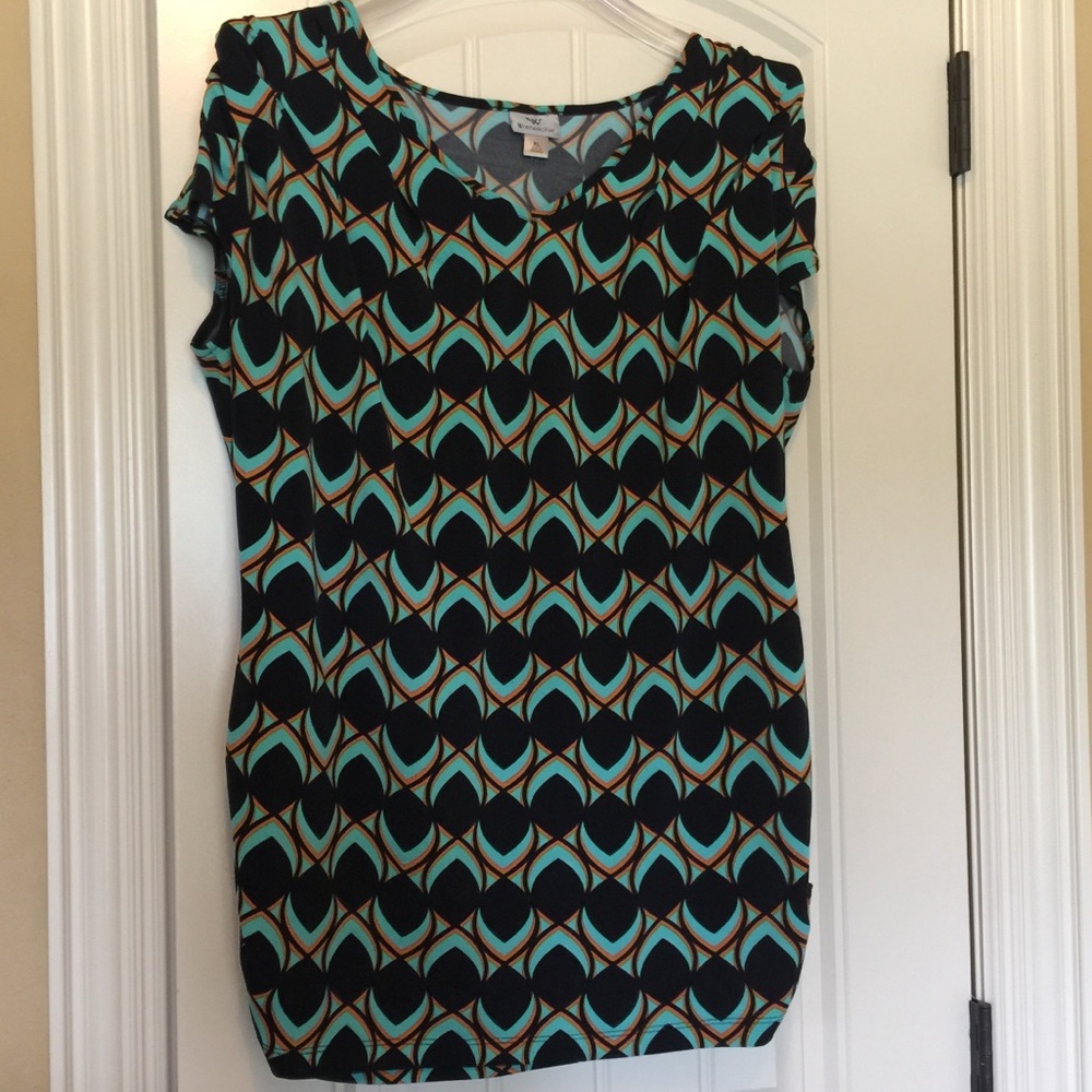 Women’s V-neck Blouse